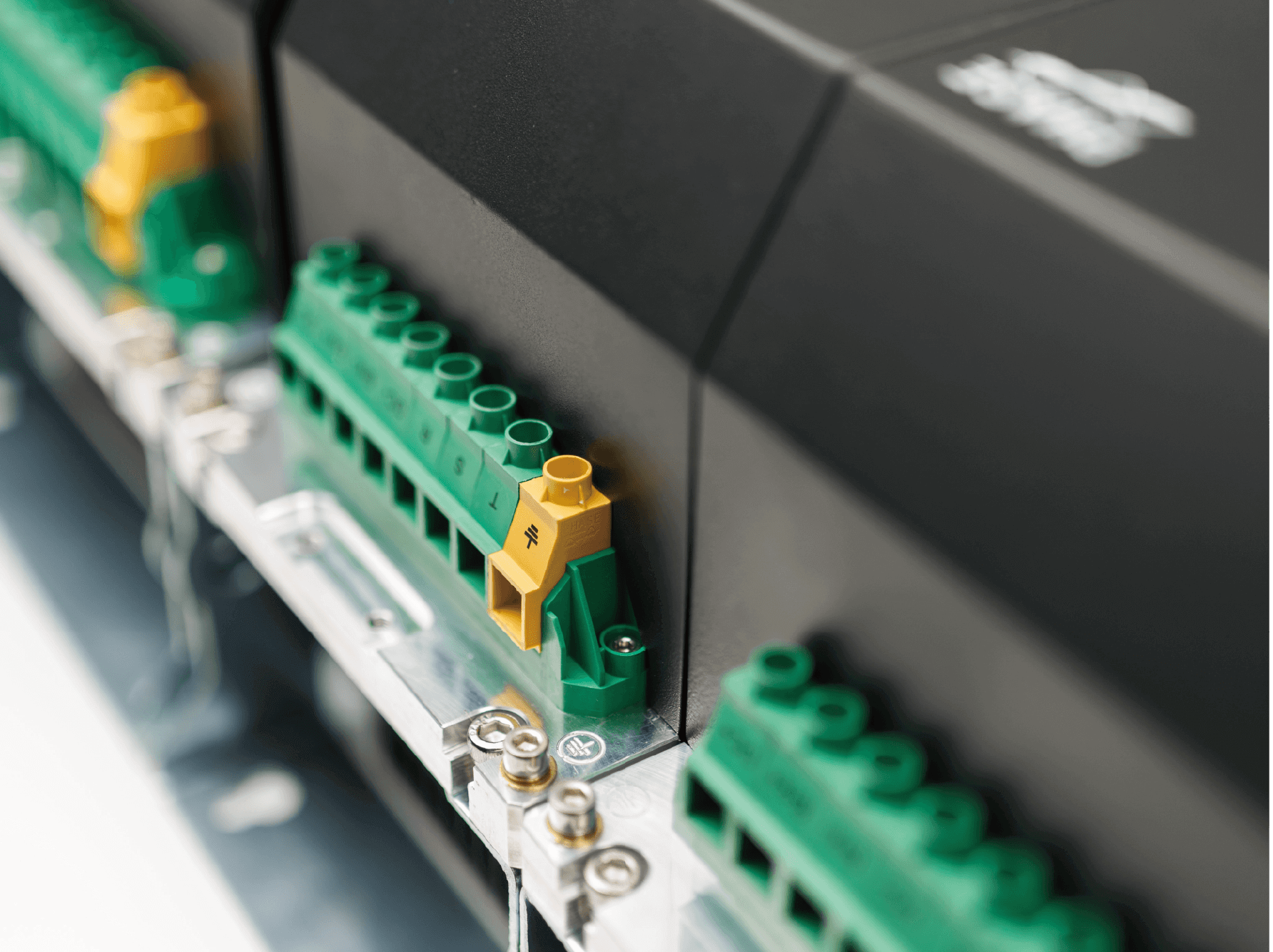 稳定、快速、精准的控制