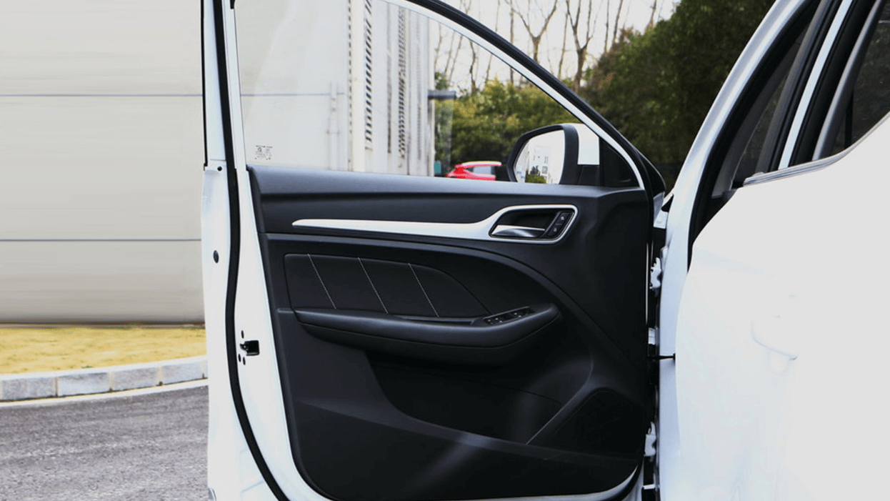 【郑州】UN1600D1两板机，生产MG名爵门板