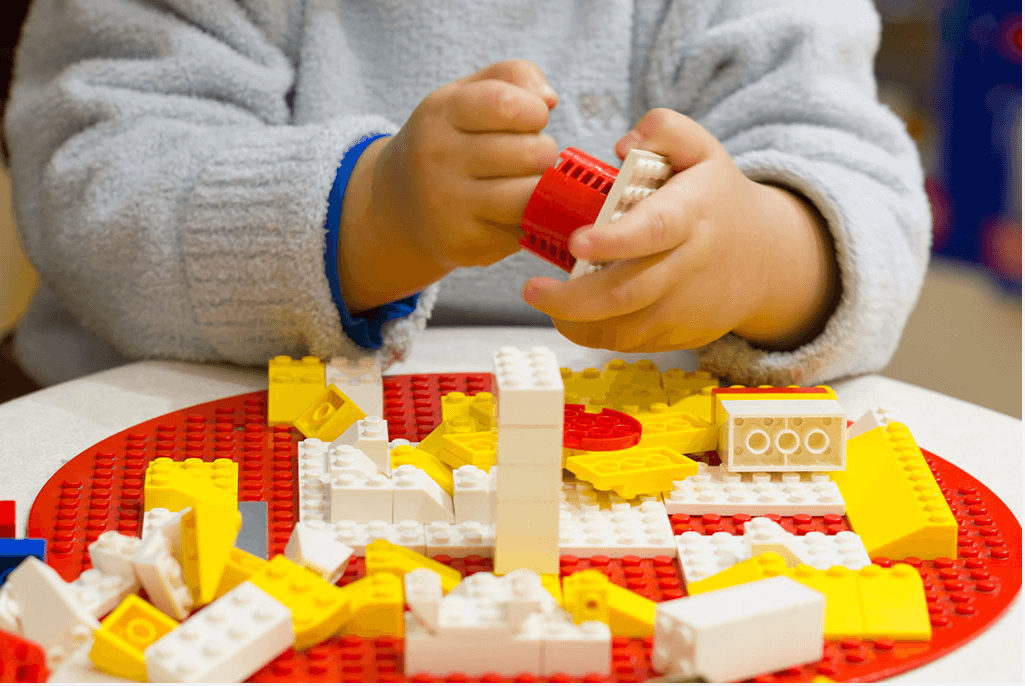 【玩具】伊之密全电动注塑机助力积木产业升级